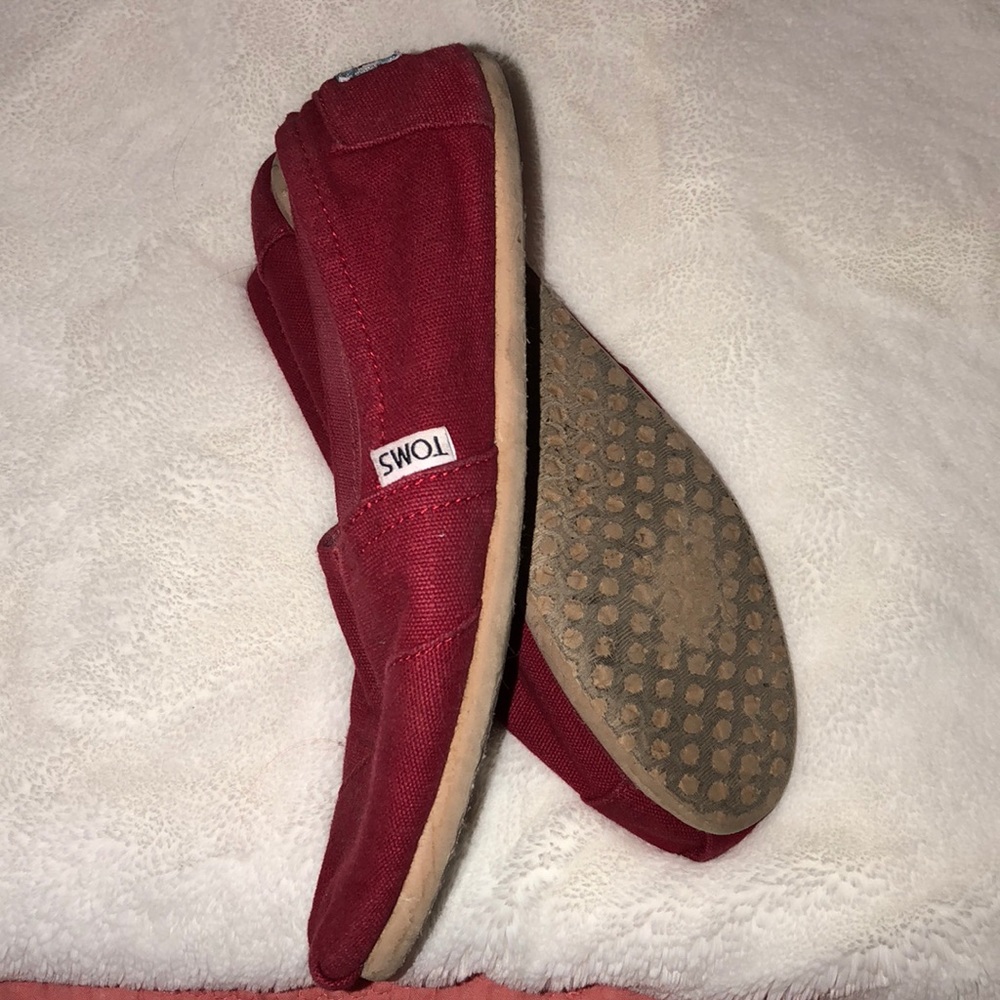 Toms - Picture 8 of 8